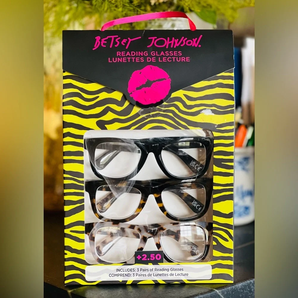 Betsey Johnson Set 3 Readers Reading Glasses (+2.5) NEW